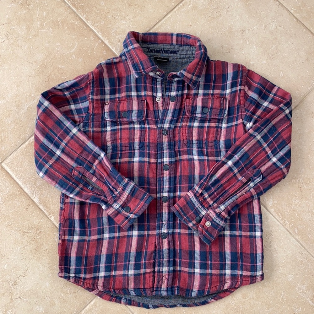 REVERSIBLE button down shirt for boys size 4-5